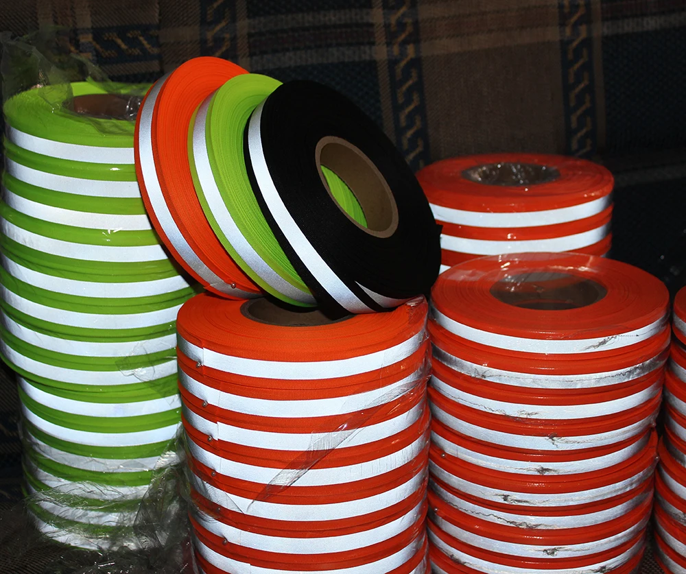 Серебряная светоотражающая лента для шитья тканевая трубопроводная отделочная