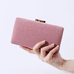 2020 latest women simple temperament dinner bag lady's retro cheongsam clutch bags hanfu mouth gold handbag shoulder chain bag 2020 latest women simple temperament dinner bag lady's retro cheongsam clutch bags hanfu mouth gold handbag shoulder chain bag