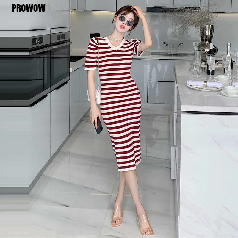 

One-Piece Elegant Women Knitted Sweaters Dress 2021 Fashion Summer New Lady Stripe Dress Korean French Slim V-Neck Knit Dress