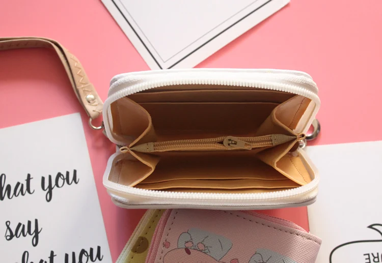 

2021 New Disney Pooh Bear Cute Lady Wallet Cartoon Image Casual PU Zipper Fashion Multi-card Slot Short Mini Girl Coin Purse