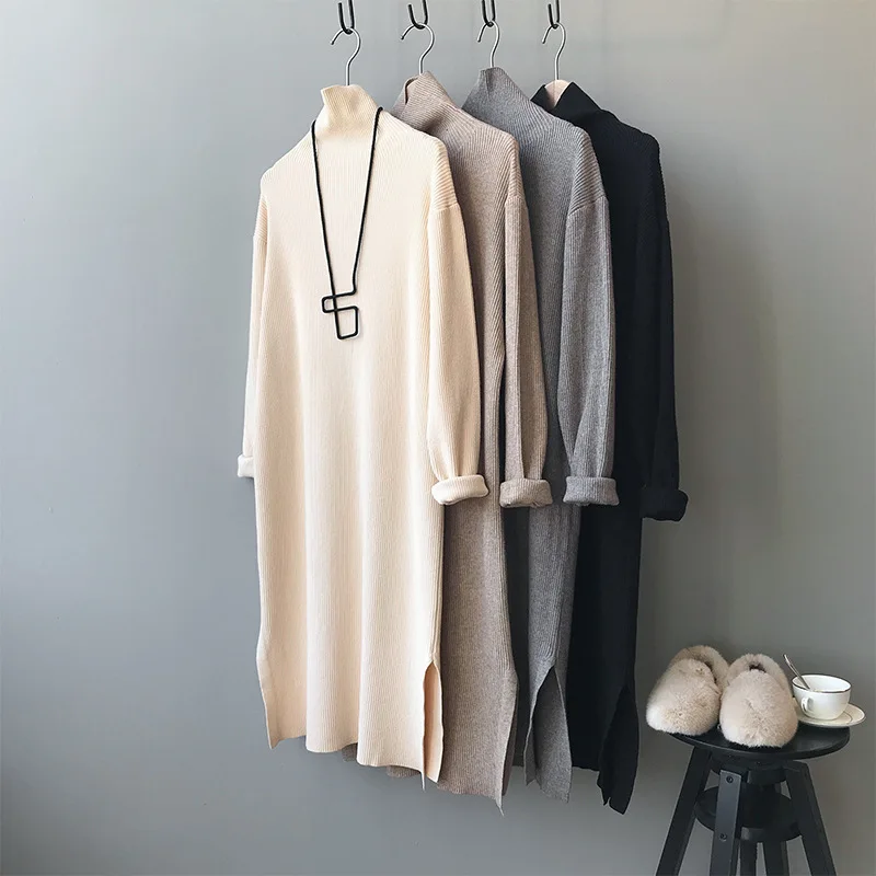 Женское платье-свитер с высоким воротником средней длины однотонное модное