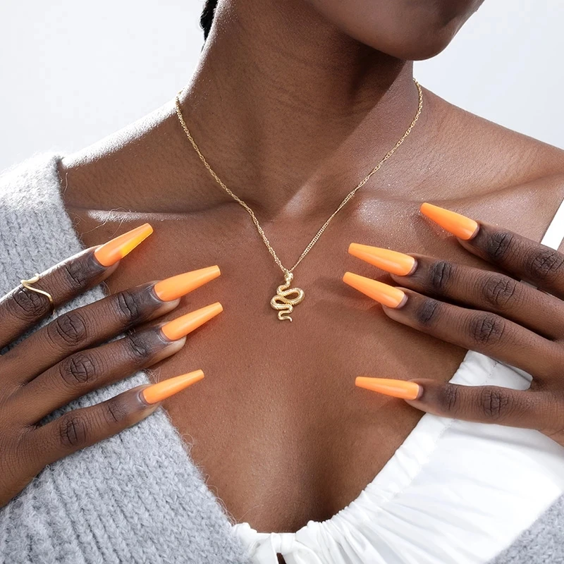 Женское Ожерелье из змеиной кожи цепочка до ключицы золотистого цвета