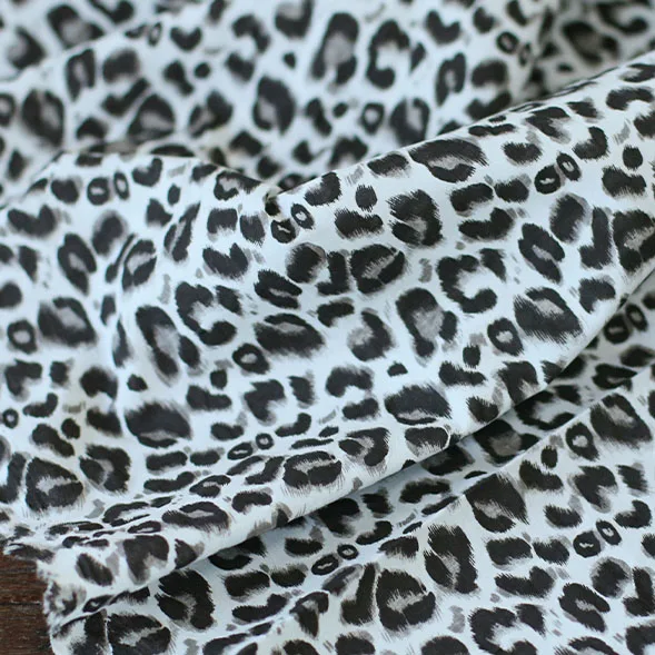 Высококачественная ткань из чистого хлопка с леопардовым принтом | Дом и сад