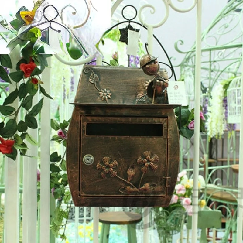 

European-Style Retro Villa Mailbox Idyllic Wall Hanging Letter Box Wrought Iron Hand Painted Post Box Outdoor Mailbox Waterproof