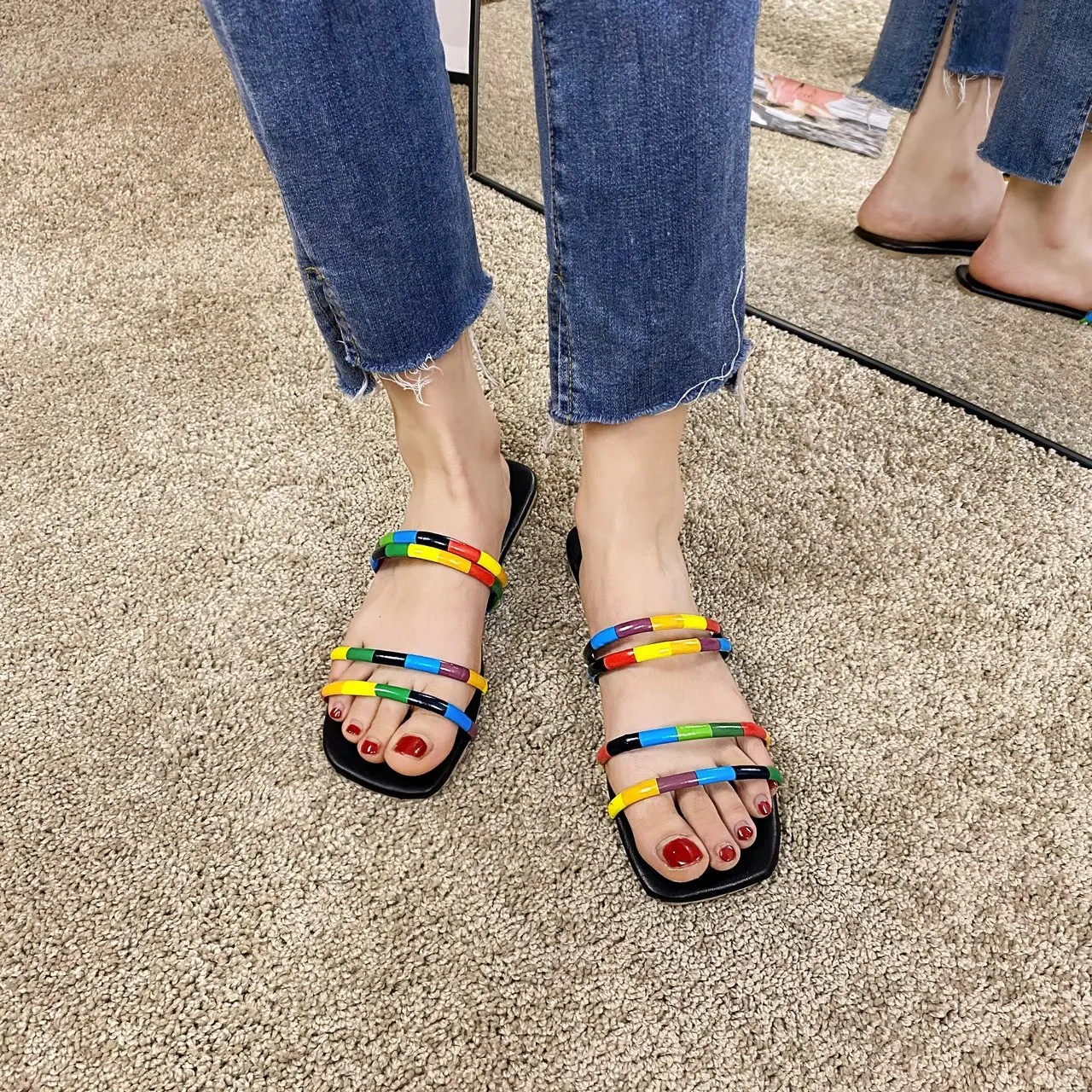 

VMTI 2021 New European and American Summer Women's Wild Beach Shoes Sexy Straps Fashion Slippers Women