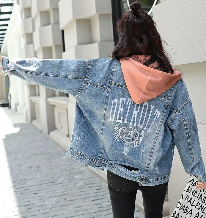 

2020 new Korean version of the embroidery hole loose hooded long-sleeved denim jacket female student coat temperament tide