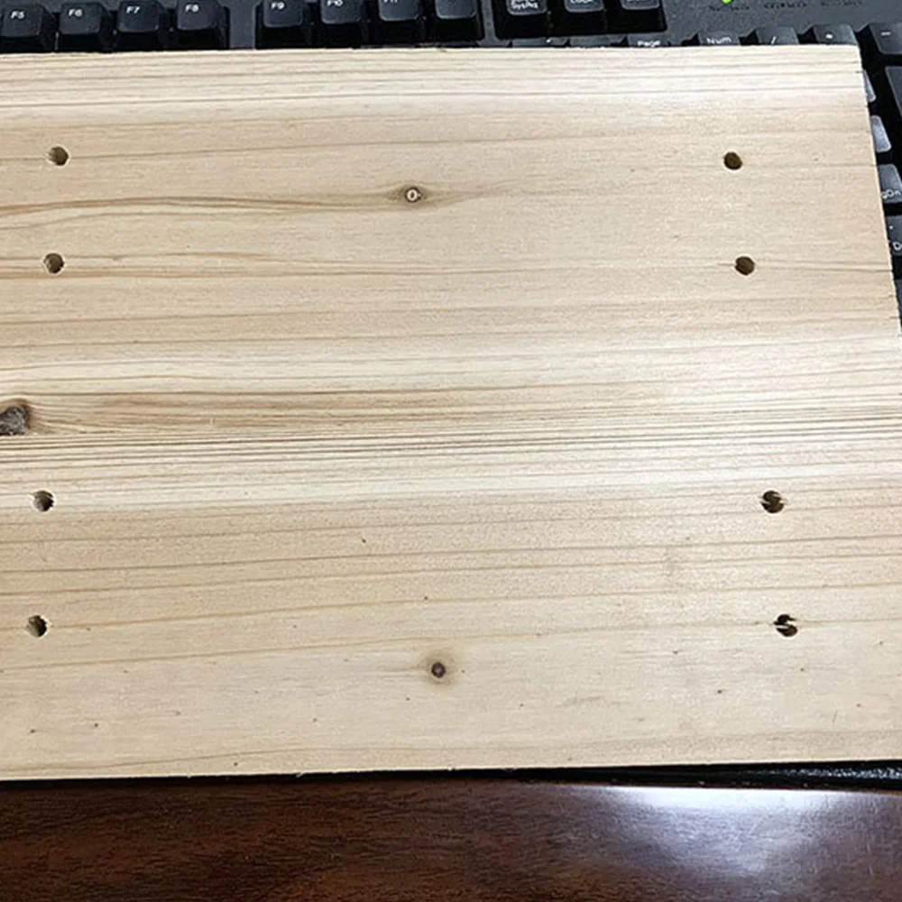 

1PC Wooden Rabbit Grinding Foot Board Squirrel Chinchilla Guinea Foot Pad