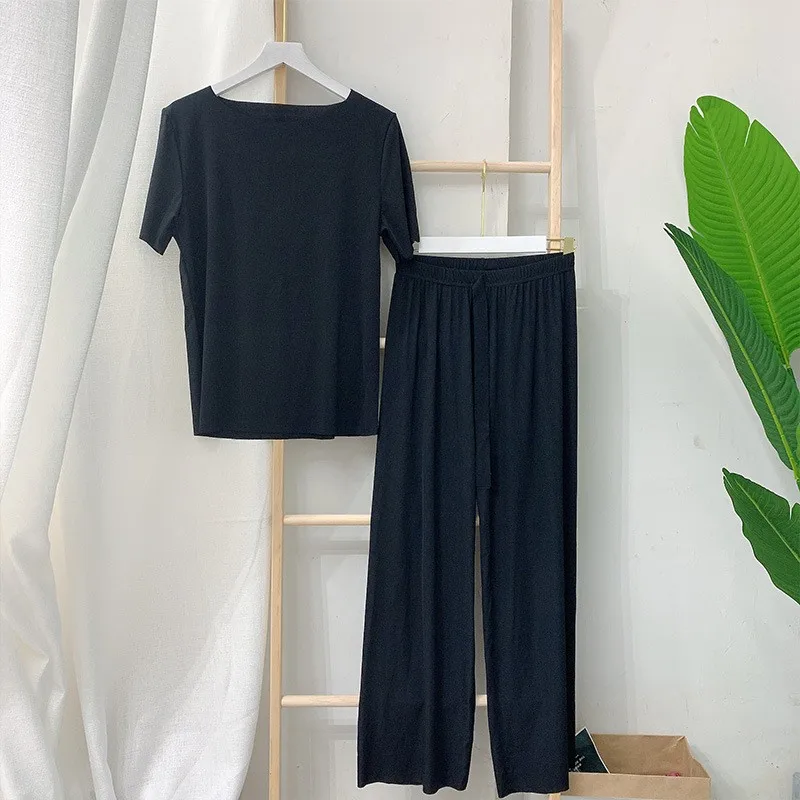 

Sportswear & Accessories