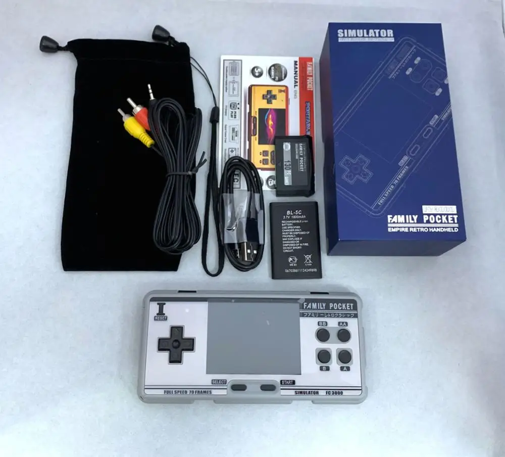 Новая портативная игровая консоль FC3000 8 симуляторов Детская с цветным экраном