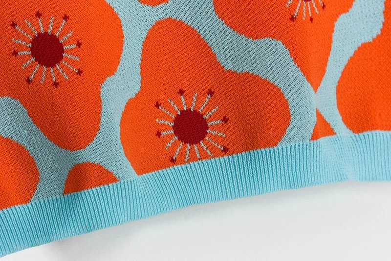 Женский жаккардовый укороченный топ с отложным воротником цветными