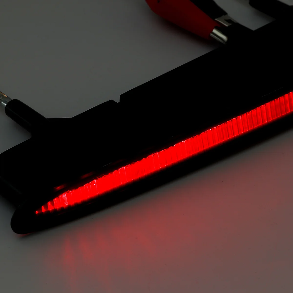 

LED Third Brake Light For BMW 1 Series 128i 135i M E82 E88 2007-2013 2008 2009 2010 2011 Rear 3rd High Mount Stop Signal Lamp