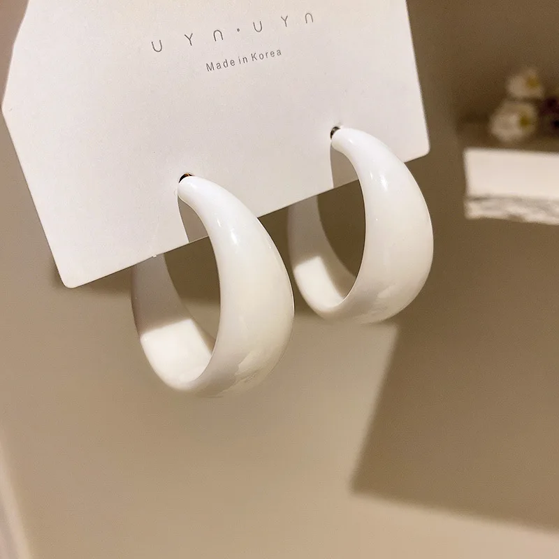 

Женские серьги-кольца в корейском ретро-стиле, белые и желтые серьги, новинка 2021, модные летние украшения