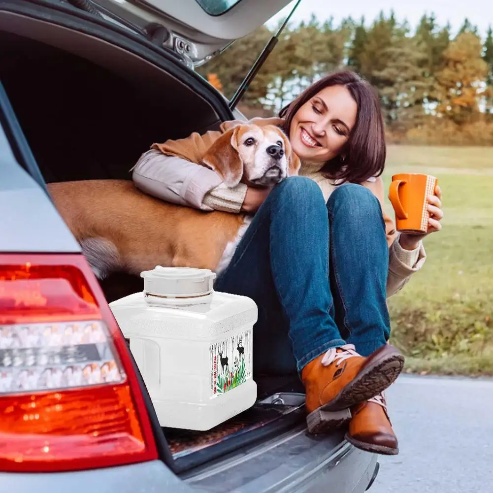 

Outdoor Equipment Quartet PC Car Bucket Thickened Drinking Bucket Self-driving Car With Portable Transparent Square Bucket