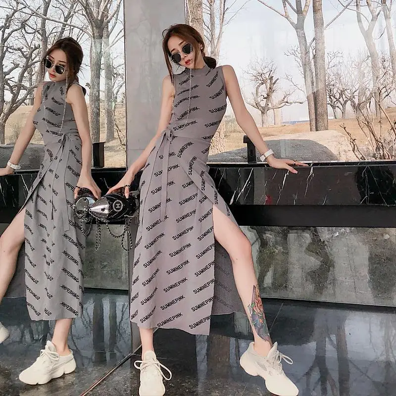 

Платье с надписью, новинка 2021, женское летнее серое сексуальное Облегающее вязаное платье без рукавов с разрезом