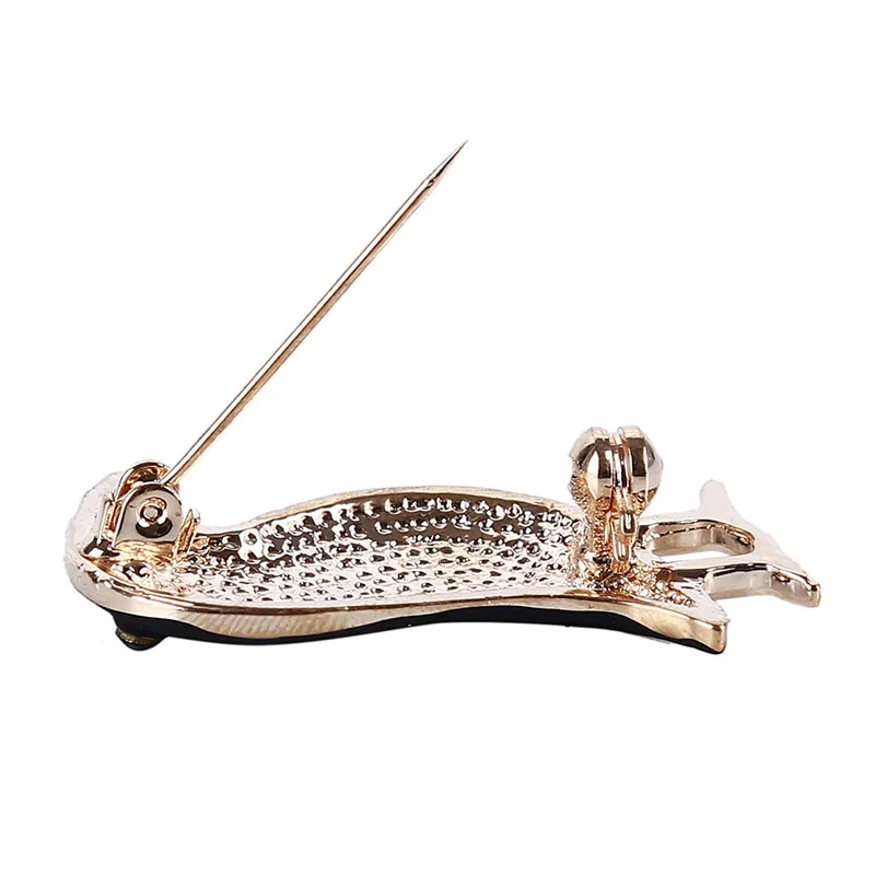 

High Quality Crow Pin Black Paint Bird Enamel Pin Men Women Suits Dress Hat Collar Pins & Badges Animal Scarf Buckle Gift