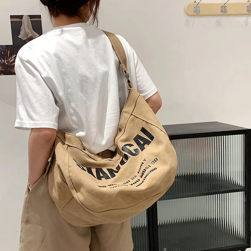 

Large Capacity Canvas Bag Women 2021 New Single Shoulder Bag Lazy Wind Travel Bag Student Leisure Messenger Bag