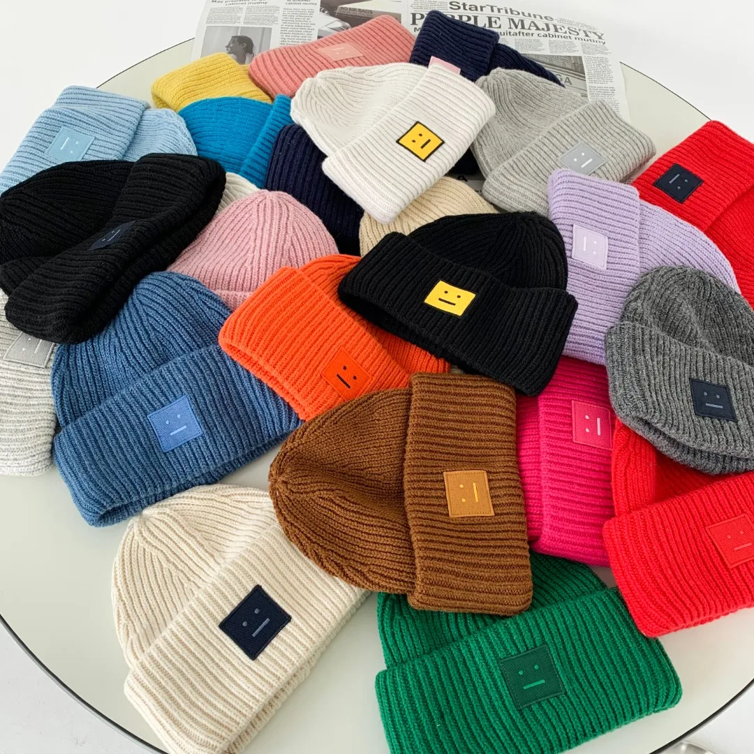 Милая улыбающаяся теплая шапка с вышивкой для женщин и мужчин новинка 2021