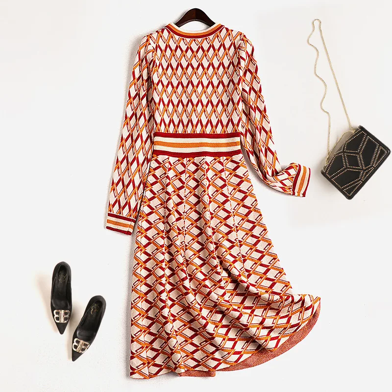

2020 AUTUMN V NECK CONTRAST LONG SLEEVE KNITTED DRESS 2 COLOR
