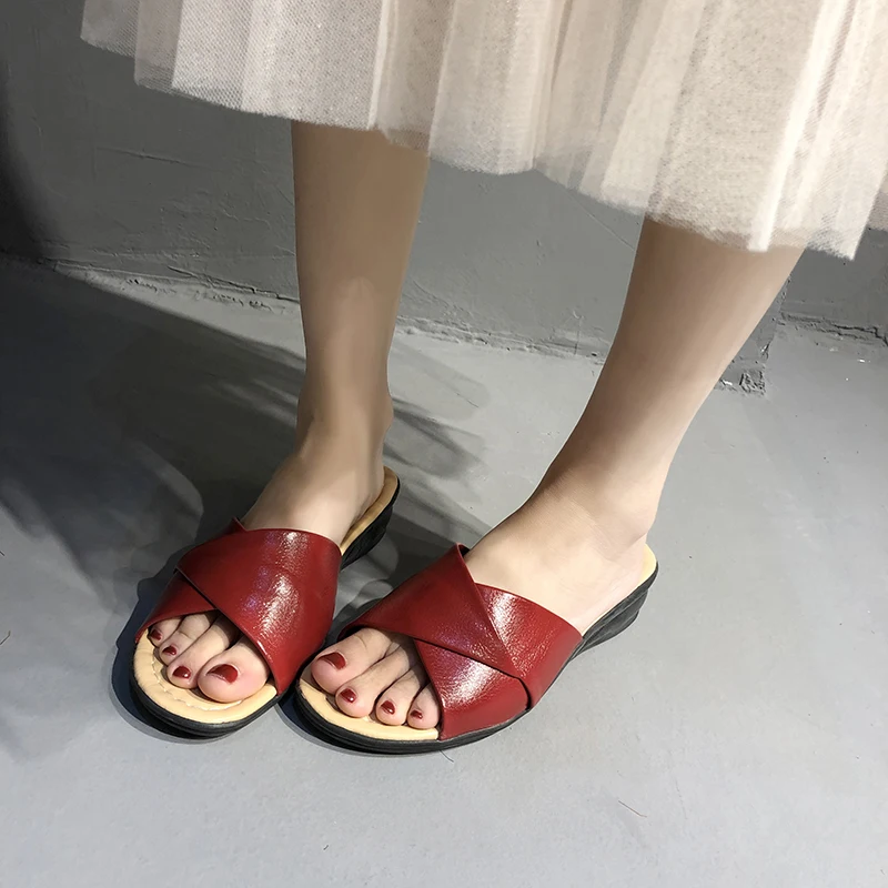 

Vintage Wedges Shoes Women 2021 Summer Leather Slides Beach Slippers Women Sandals Casual Black Red Slippers Plus Size 36-42