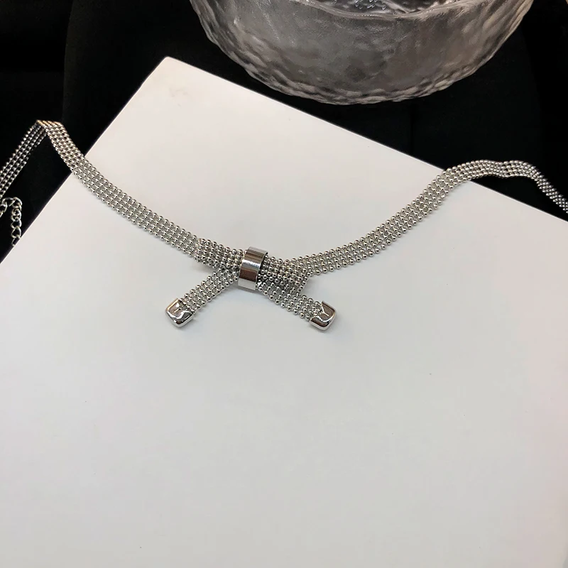 Женское Ожерелье с широкой цепью толстая цепь серебристого цвета бантом