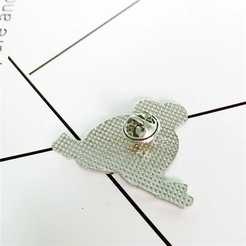 Симпатичные значки белый человек с черной звездой женщина целующийся брошь