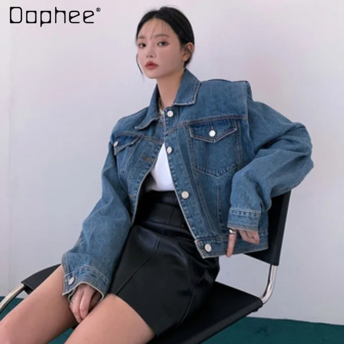 

Женская короткая джинсовая куртка, свободная плиссированная джинсовая куртка в стиле ретро, с подкладкой на плечах, в Корейском стиле, весн...