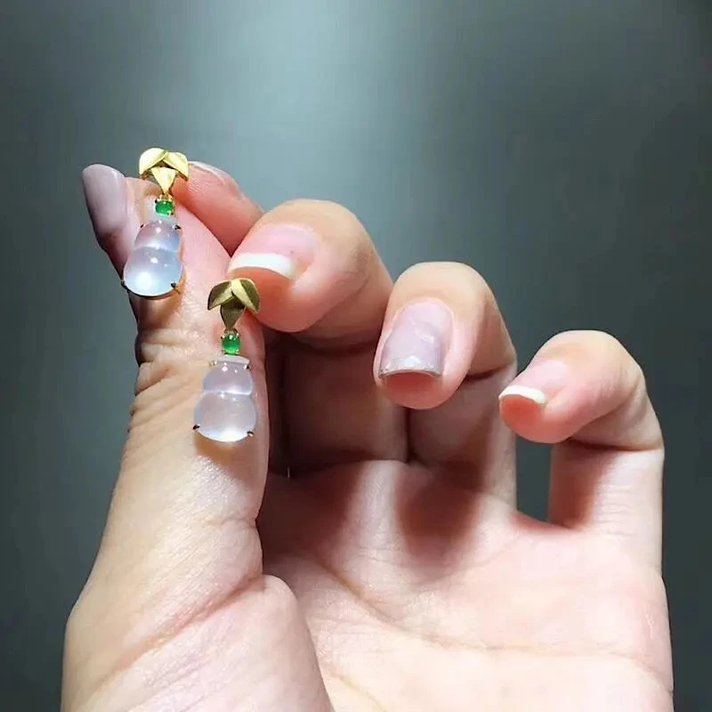 

S925 Sterling Silver Inlaid Green Stud Earrings White Ice Chalcedony Gourd Eardrops Egg Surface Jade Earrings Earrings Ear Hook