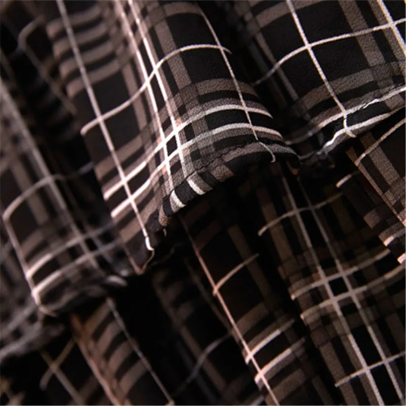 

2020, , , + , 2 B143