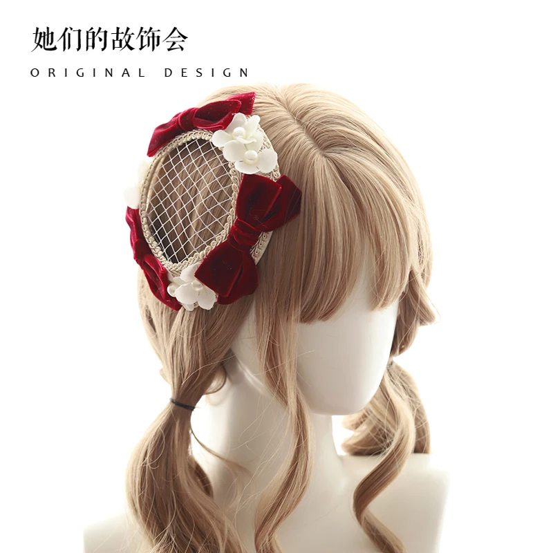 

Женский головной убор Лолита, головной убор с вырезами и жемчугом, плоская шляпа с имитацией цветка и боковым зажимом, зажим для волос с бант...