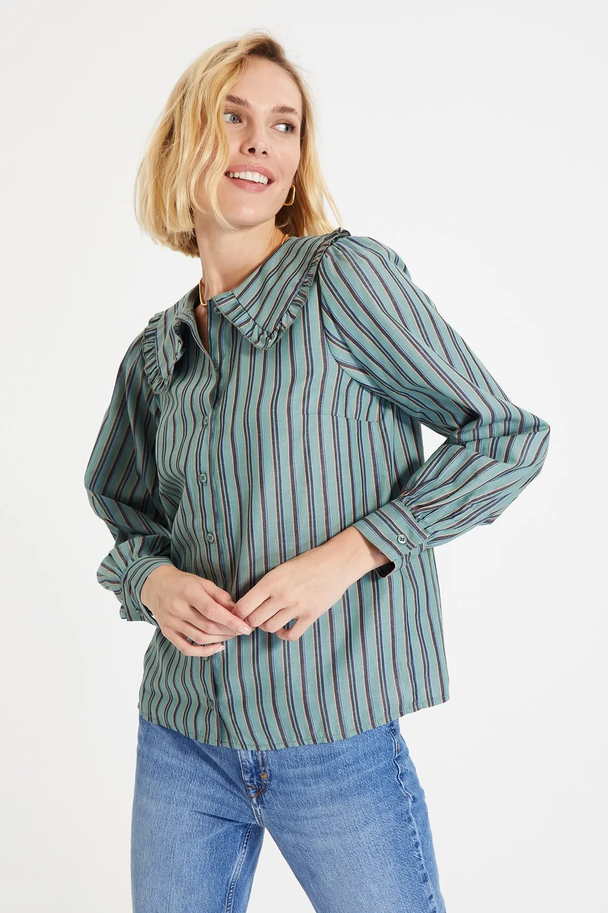 

Женская Мятная рубашка в полоску