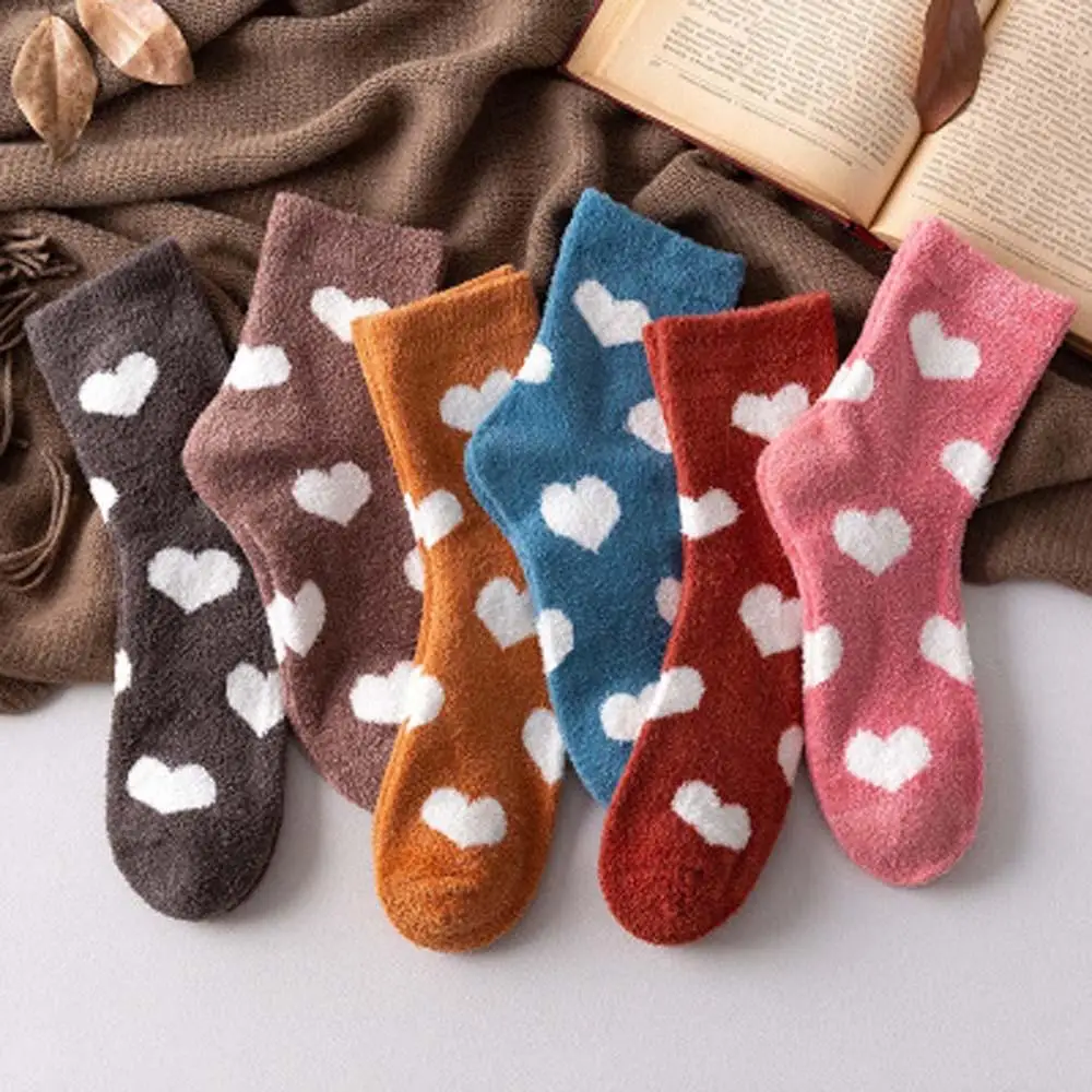 1 пара зимние теплые носки яркие цвета с сердечками декором плотные женские