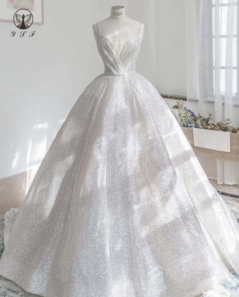 

Simple but Elegant Spaghetti Strap Sleeveless Bling Bling Glitter Ball Gown Princess Wedding Dresses 2021