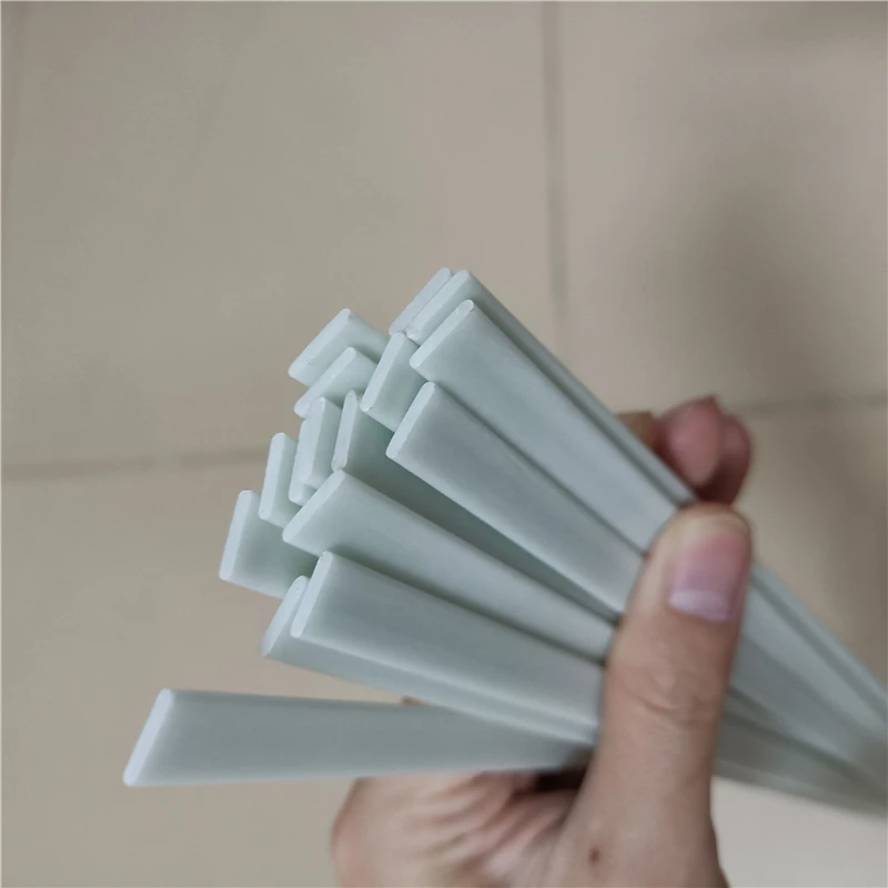 

4PC White Glass Fiber Spuare Strip 0.6X10 0.9X1.8 1X10 2X10 2X19 2X23 2.5X19 3X12 3X15 3X30MM Fiberglass Sheet Length 500mm