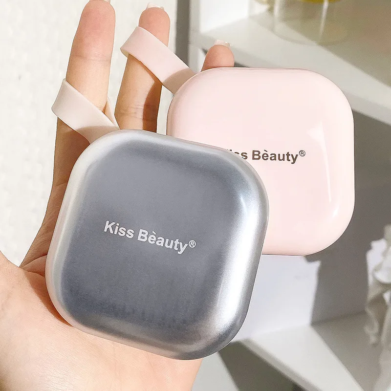 Двухслойная рассыпчатая пудра деликатное питание натуральные невидимые поры