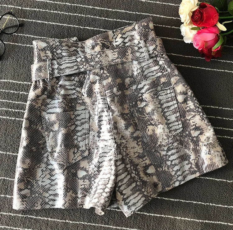 Women quality high waist real shorts 2021 Autumn sheepskin belt leather short trousers A683