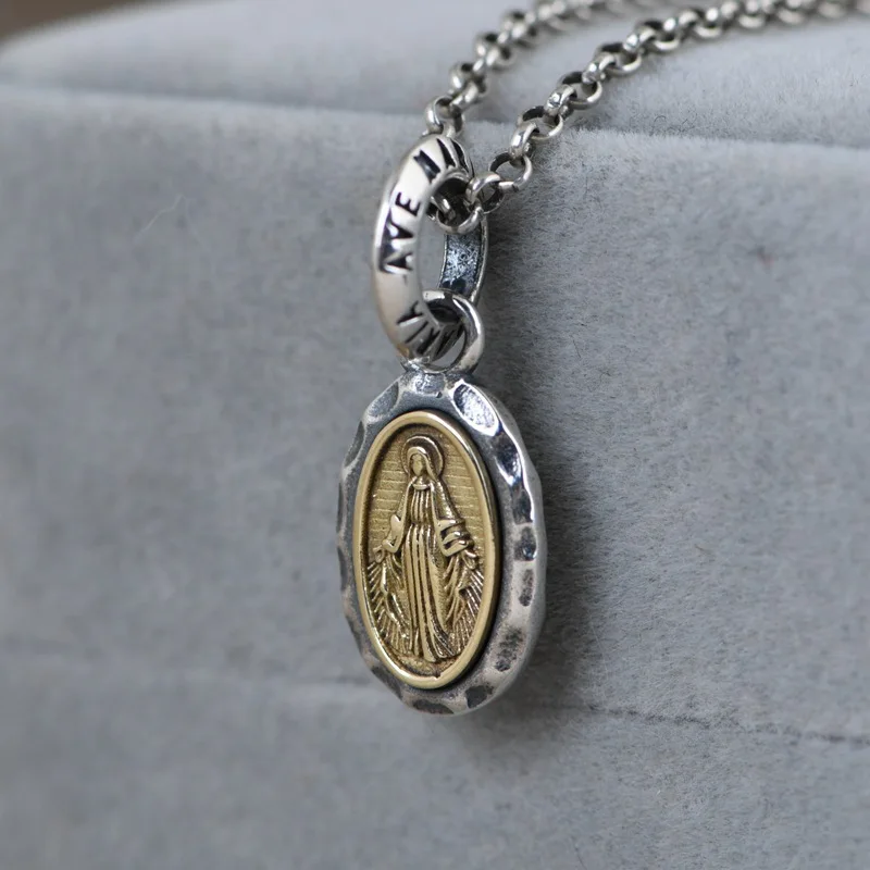 

Men Women Fashion Vintage Catholic Virgin Mary Oval Pendant Necklace Casual Religious Amulet Jewelry Gift