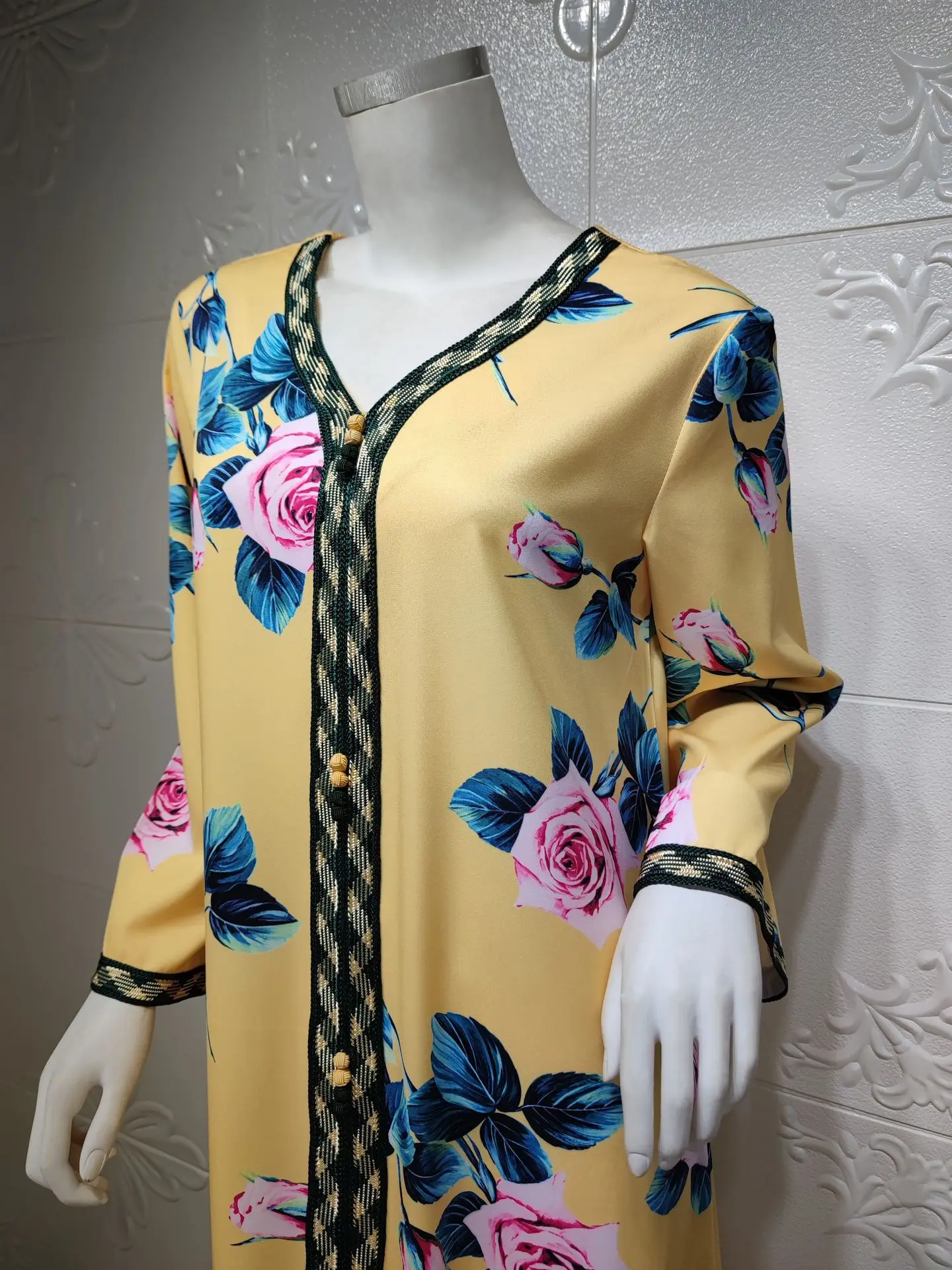 

Muslim Dress Newest Knitted Beading Djellaba Robe abaya syari female Silk Evening Gown Muslim abaya Worship Service abayas F2995