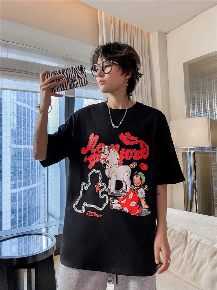 

Spring Summer T Shirt Men Cartoon Horse Cute Girl Print Hip Hop Oversized T-shirts Casual Cotton Short Sleeve Lovers Tee Shirt