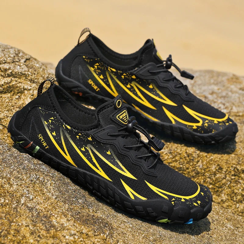 

Summer New Swimming Shoes Men's Water Sports Seaside Surfing Lightweight Sports Shoes Outdoor Beach Wading Shoes Large Size Shoe