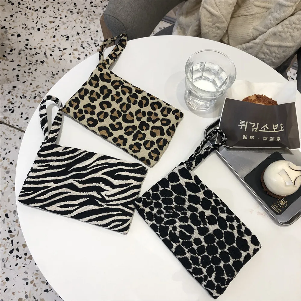 

Mobile Phone Bag Wallet Cloth Handle Small Bag Fashion Black And White Leopard Print Simple Korean Casual Jacquard Bag Handbag