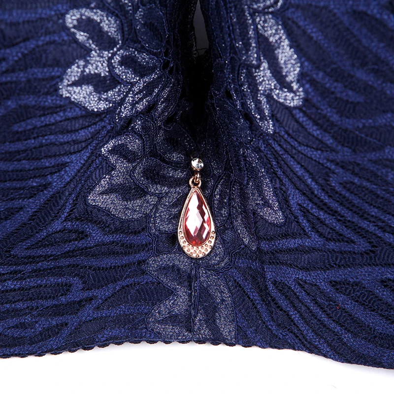 

Plus Size Push Up Bra Female Sexy Underwear Embroidery Floral Bralette Lingerie Plus Size Bralette Femme Large Cup Brassiere