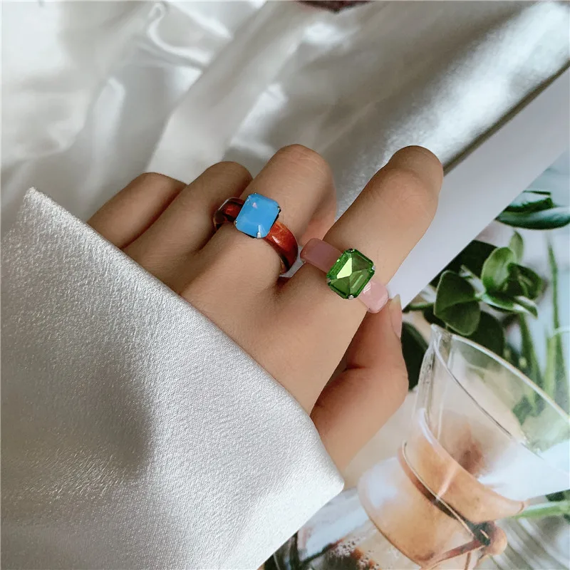 

2021 New Vintage Fashion Transparent jelly texture Color Acrylic Crystal Rings For Girl Gift