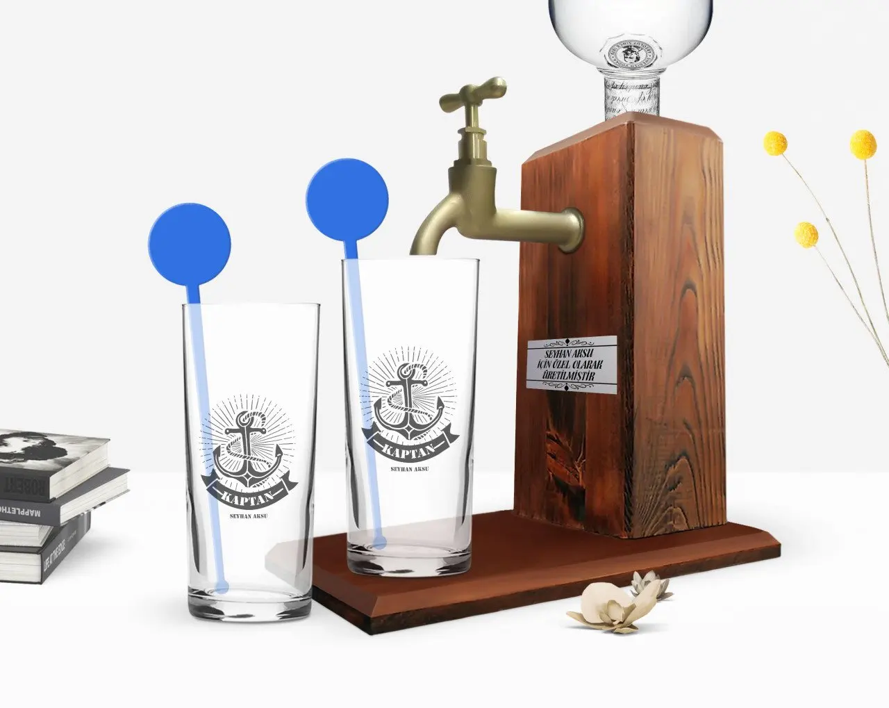 

Персонализированные с красочным рисунком капитан дизайн двойной водки чашки и деревянный стеллаж для водки подставка подарок Seti-7