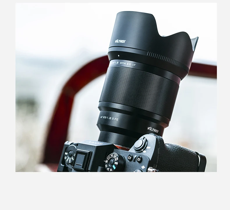 

Viltorx PL-07 hood 72mm is compatible with Viltrox 85mm first and second generation