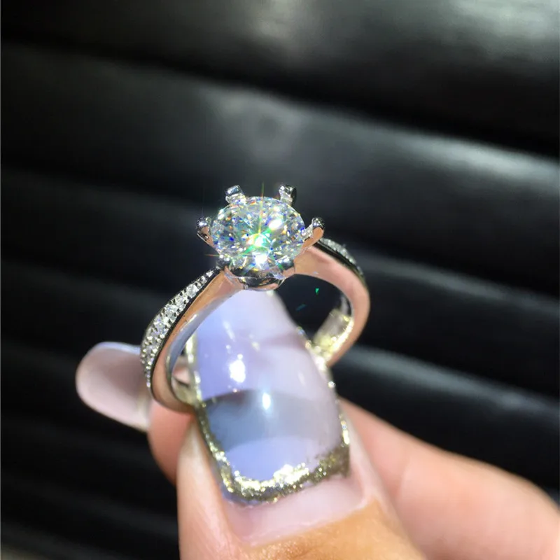 

Silver 1 Carat Excellent Cut Clear Diamond Test Passed D Color Round Moissanite Ring Silver 925 Jewelry Female Birthday Gift
