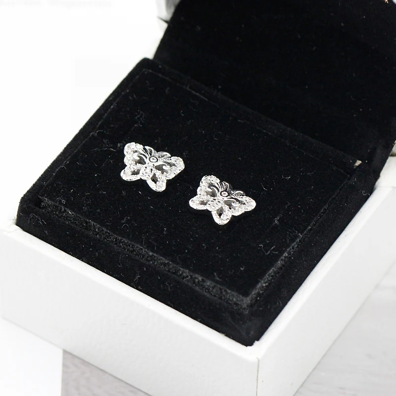 Женское ювелирное изделие из серебра 925 пробы с маленькой бабочкой и