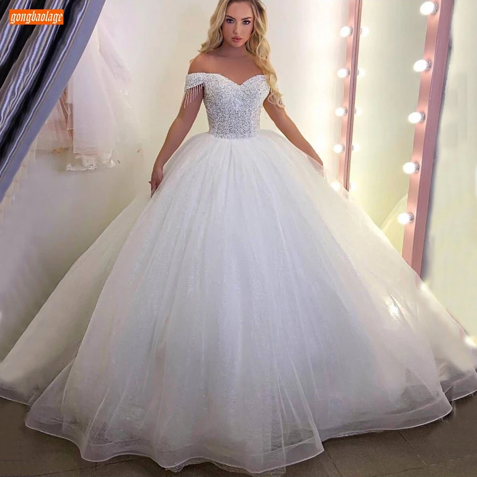 Купи White Beaded Wedding Dress 2022 Off Shoulder Lace Up Tulle Ball Gown Bridal Dresses Long Ivory 2020 Vestido De Noiva Custom Made за 8,735 рублей в магазине AliExpress