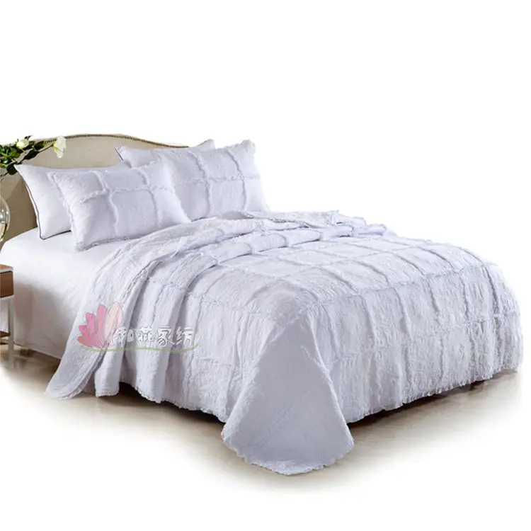 

Hotel Bedding Three-Piece Set Plain Quilted Embroidery Quilt