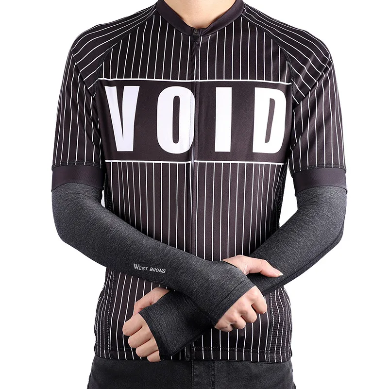 

Sportswear & Accessories