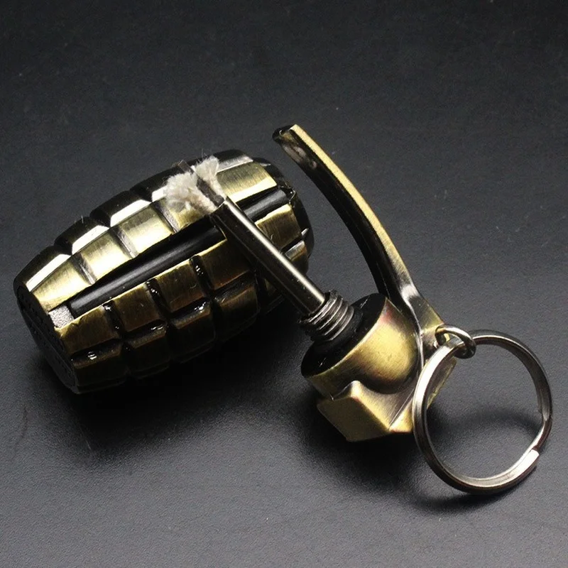 

10,000 Times Keychain Kerosene Lighter Matches Pendant Multifunctional Outdoor Waterproof Matches Fire Starter Gadgets